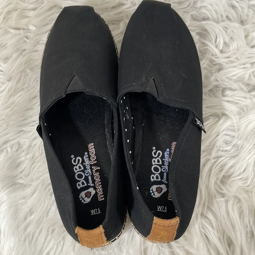 BOBS FROM SKECHERS Breeze Memory Foam Espadrilles  Size 7.5